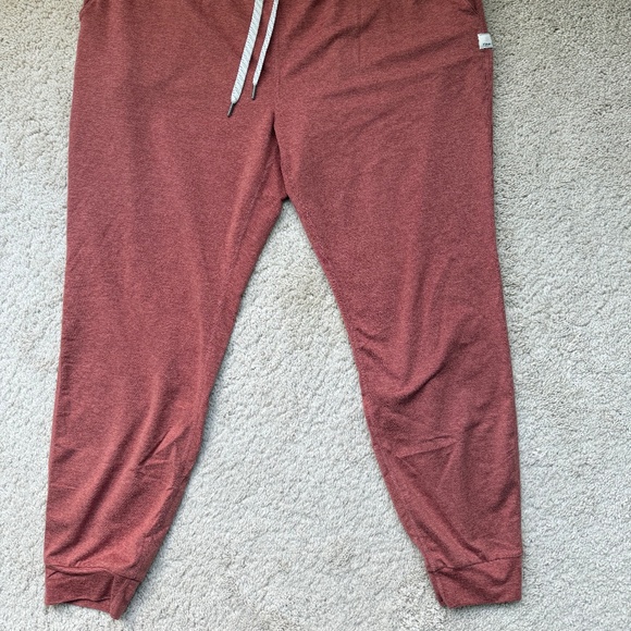 Vuori Performance Joggers Size Large - great condition - Picture 3 of 4
